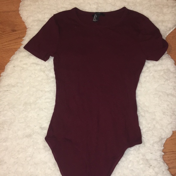 Forever 21 Tops - Maroon Knit Short Sleeve Scoop Neck Bodysuit